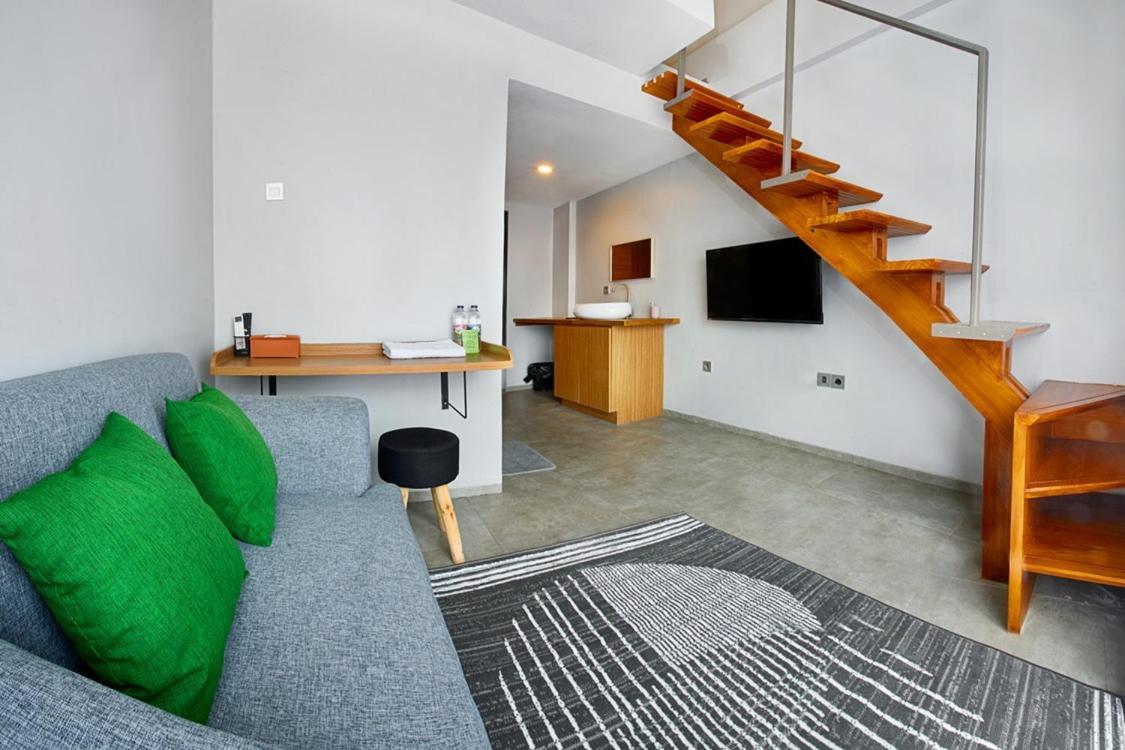 Bale Puri Hotel Джакарта Екстериор снимка