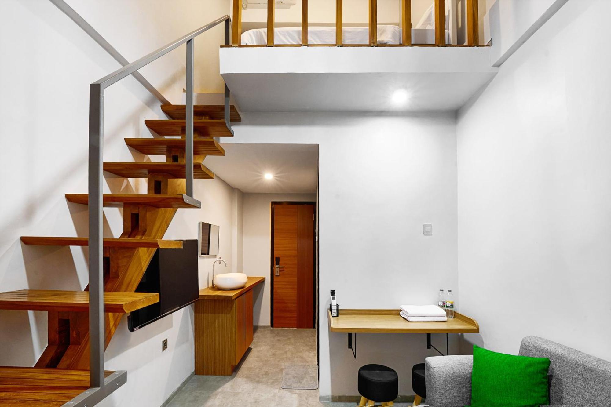 Bale Puri Hotel Джакарта Екстериор снимка